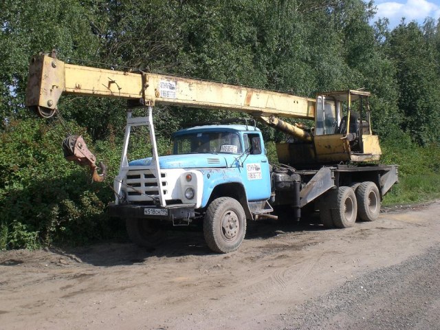 Араджан предлагают услуги строительной техники в подмосковье на трассе Кубинка-Наро-Фоминск.Лето 2014 (1).JPG
